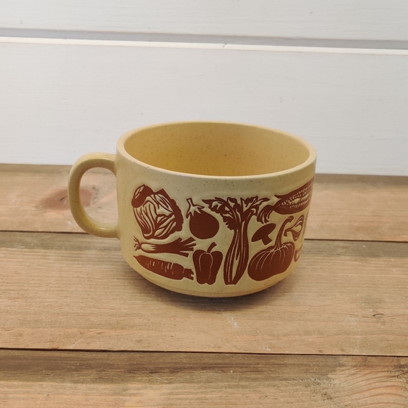 Vintage Made in Japan Veggie Stoneware Mug Planter - Picture 3 of 8